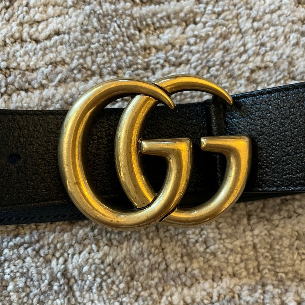 Gucci Belt in 80 cm length with bag.
